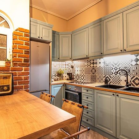 Vintage Apartment In Athens-Zografou Экстерьер фото